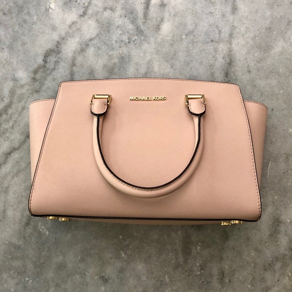 Michael Kors Handbags - Michael Kors Selma Bag